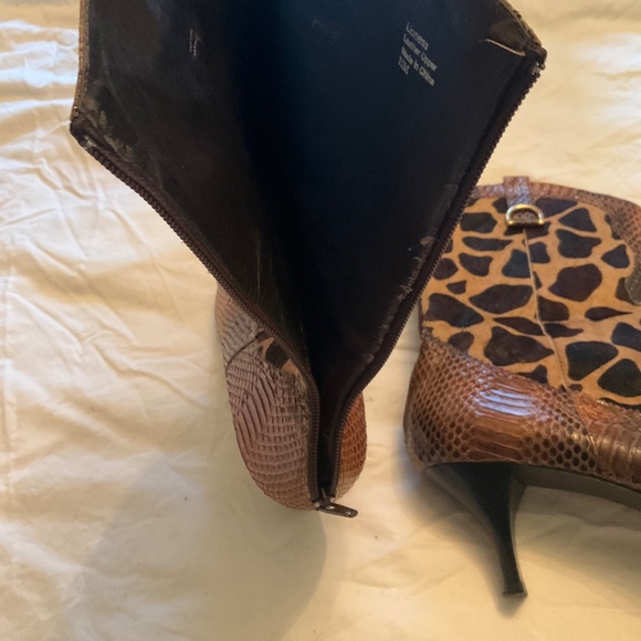 J Renee Size 11M Lioness Boots Shoes Snakeskin Fur Giraffe Print Pattern NWOB - Picture 7 of 12